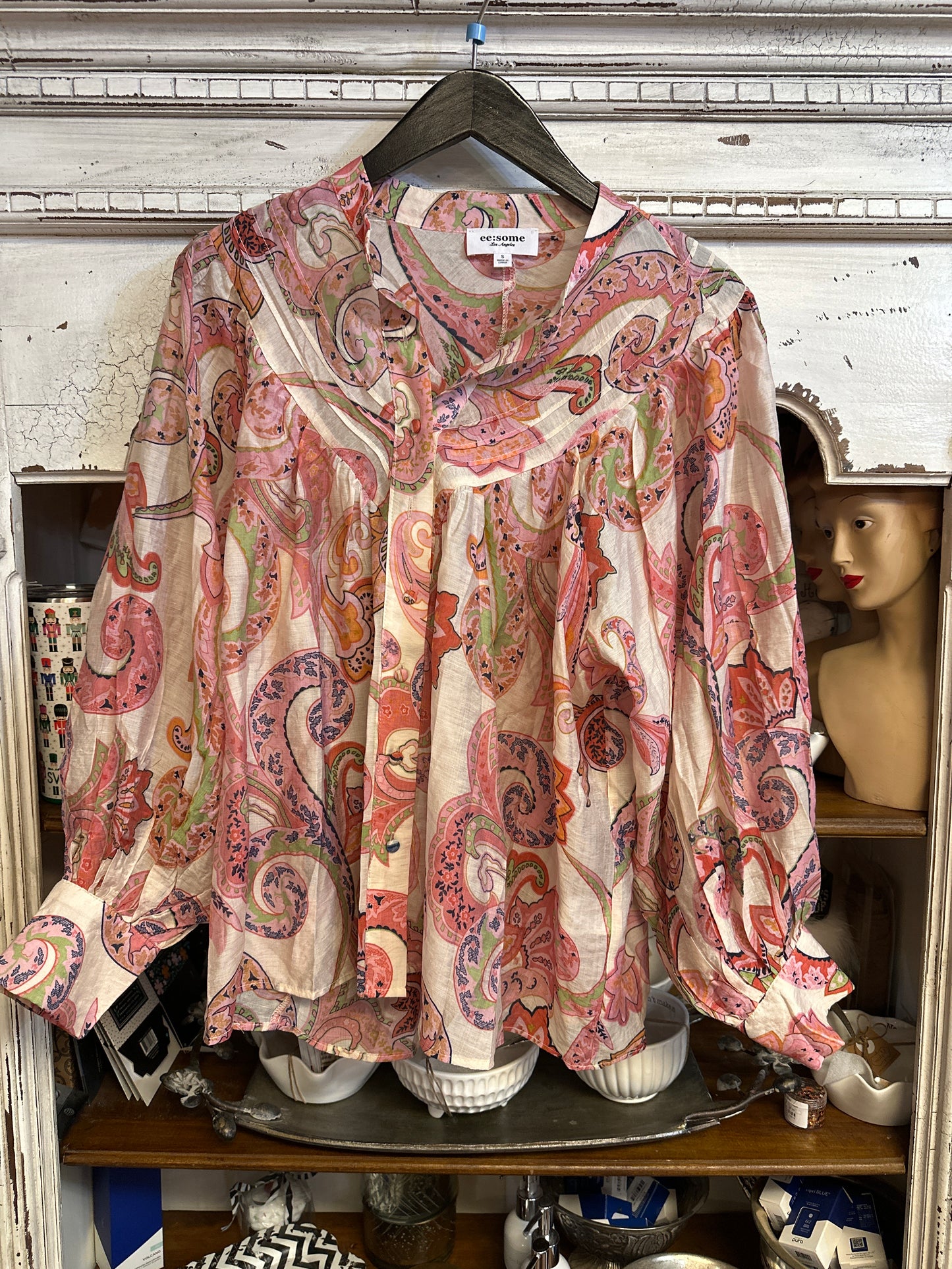 Pink spring blossoms top