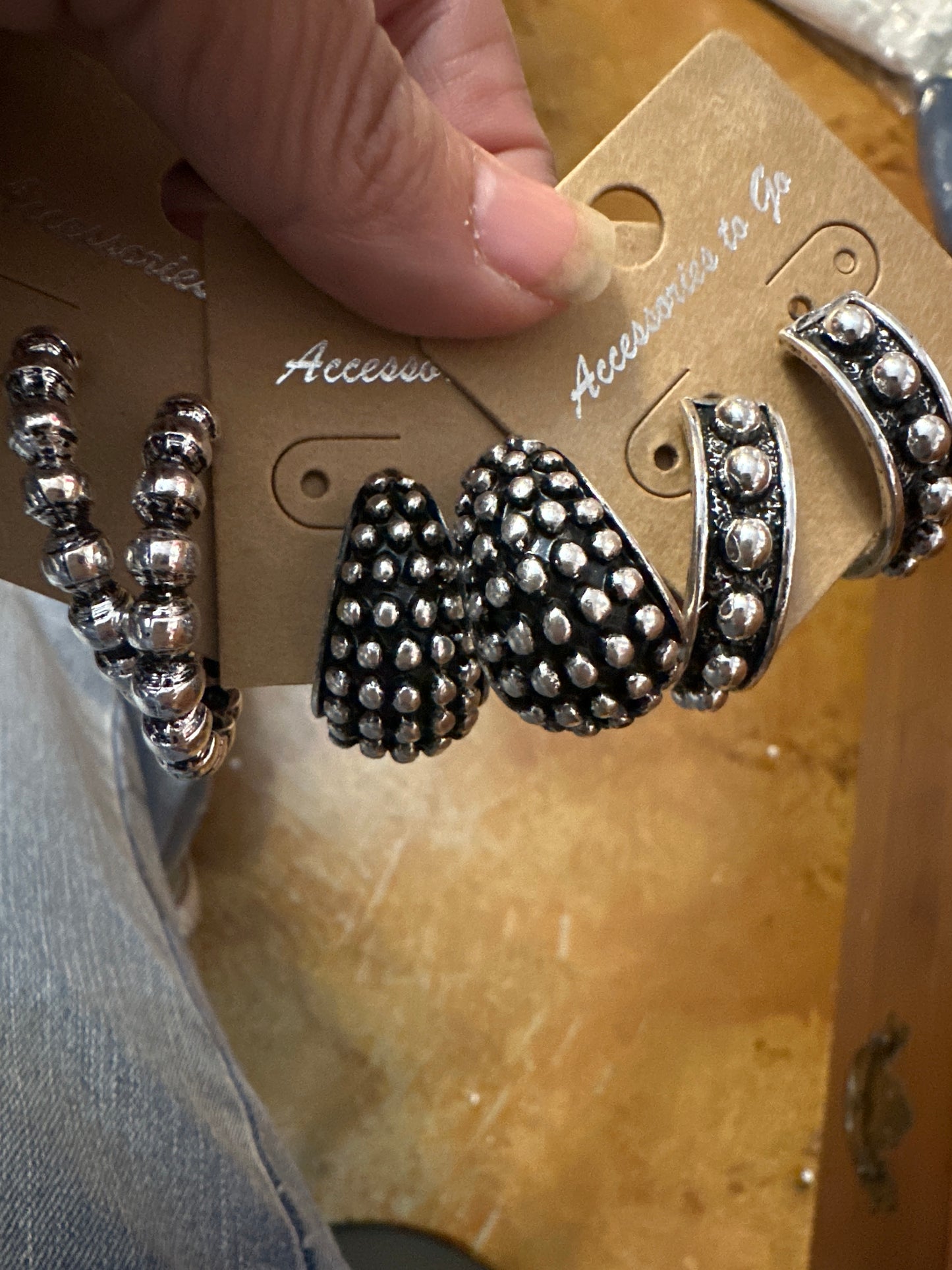 Silver knotted ear