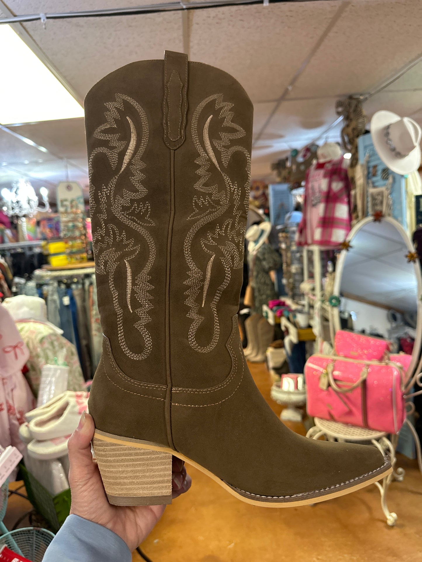 Brown suede BOOT