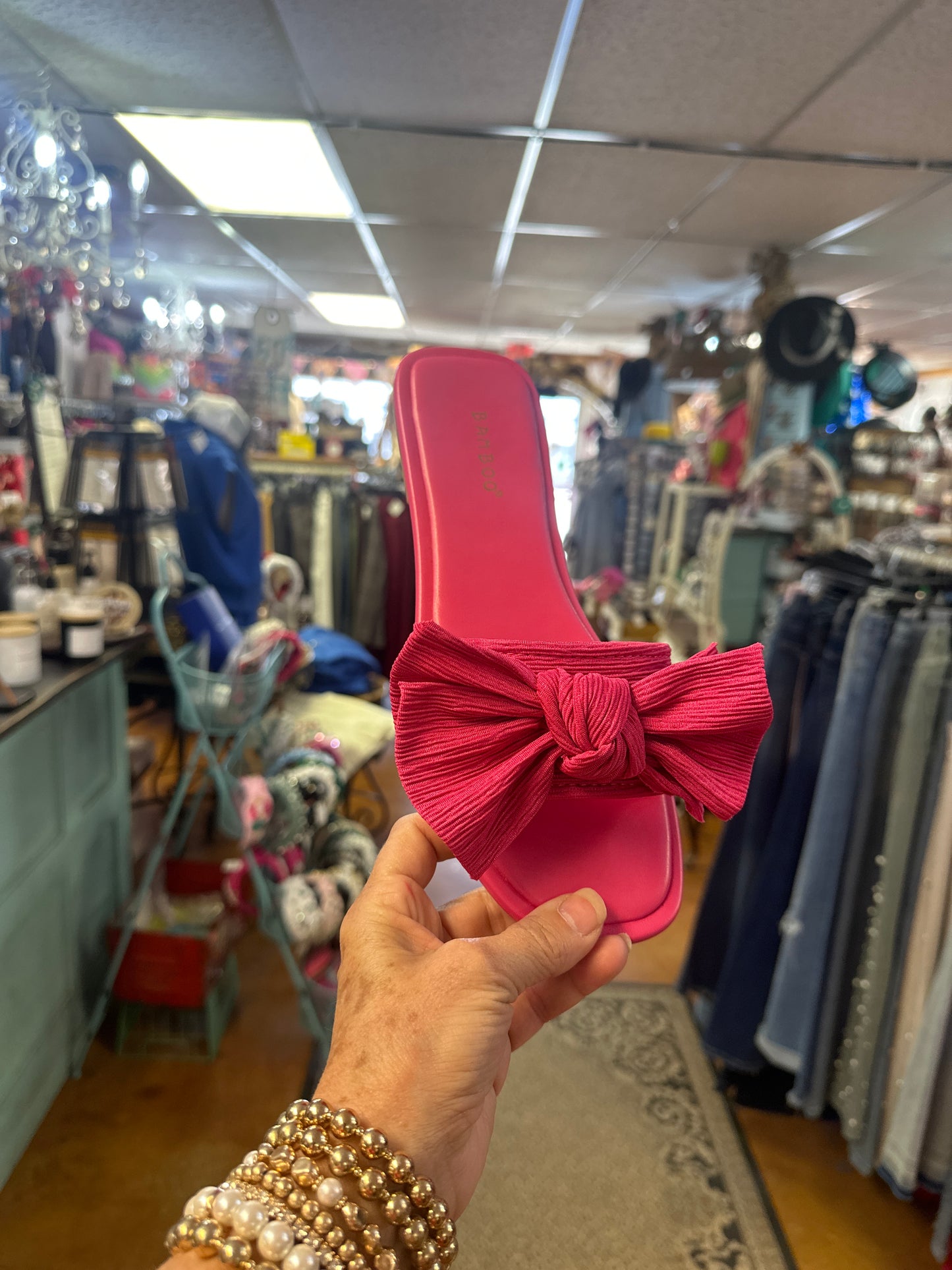 Pink bow sandal