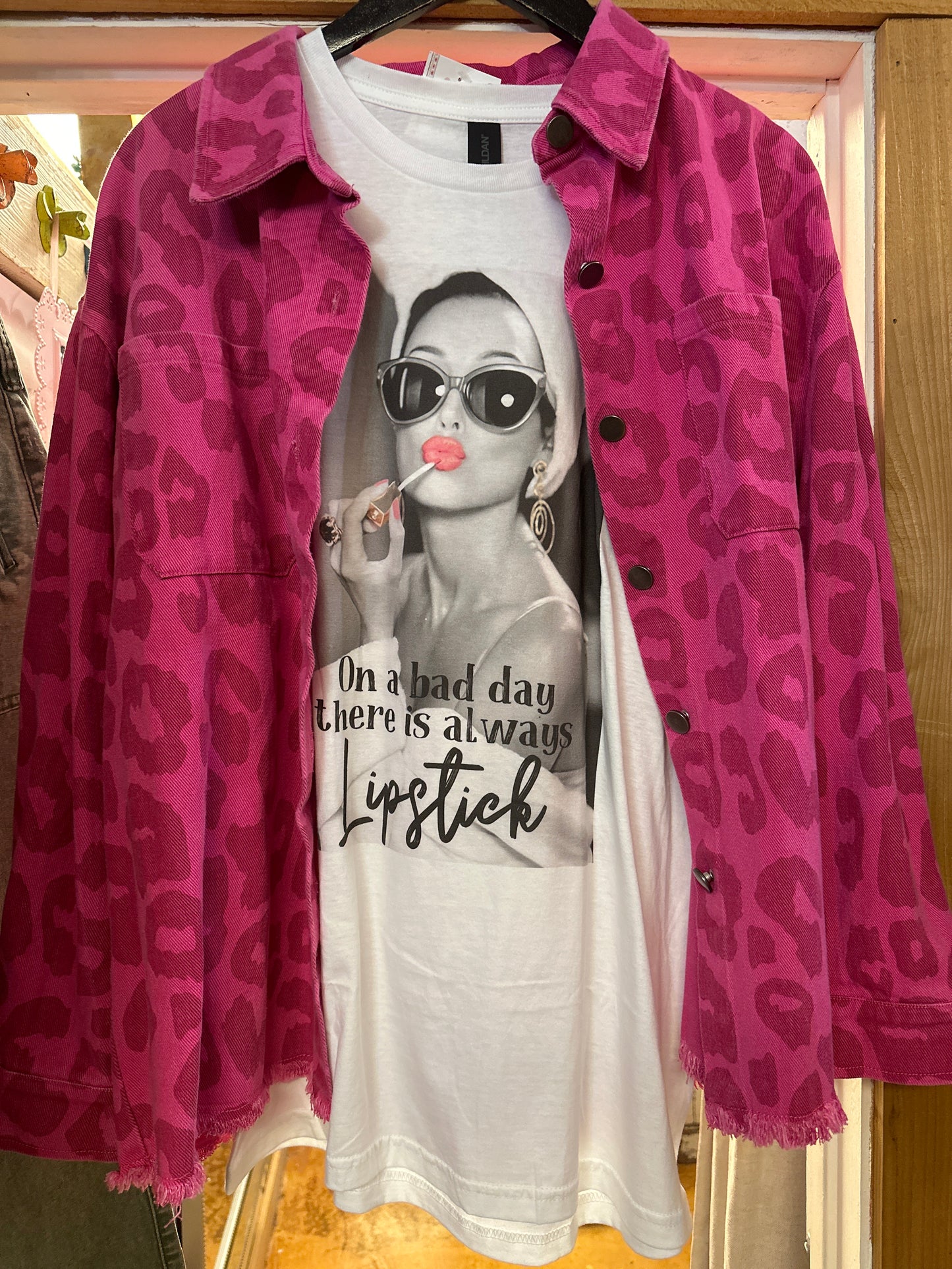 On a bad day there is always LIPSTICK tee