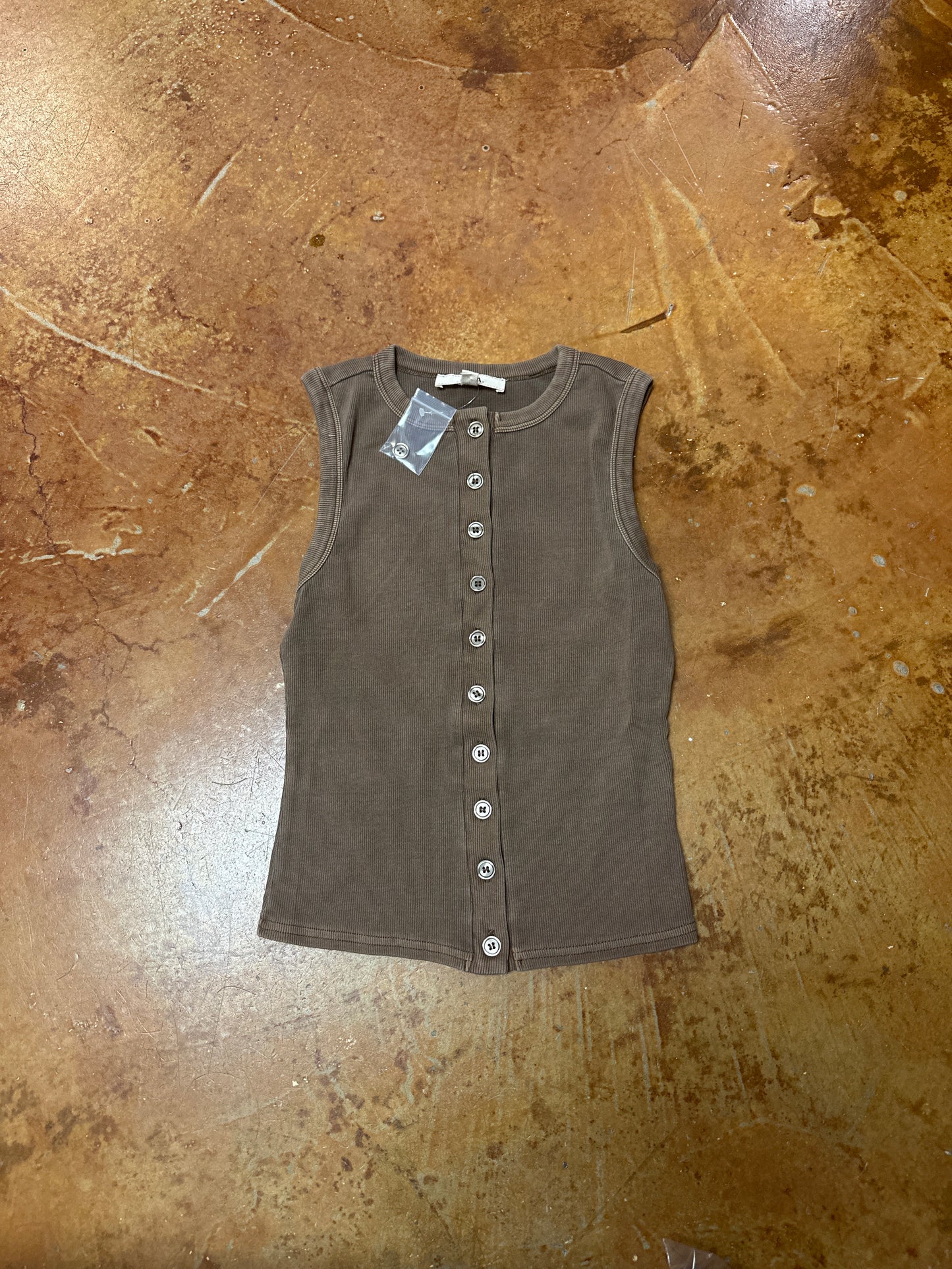 Brown tank