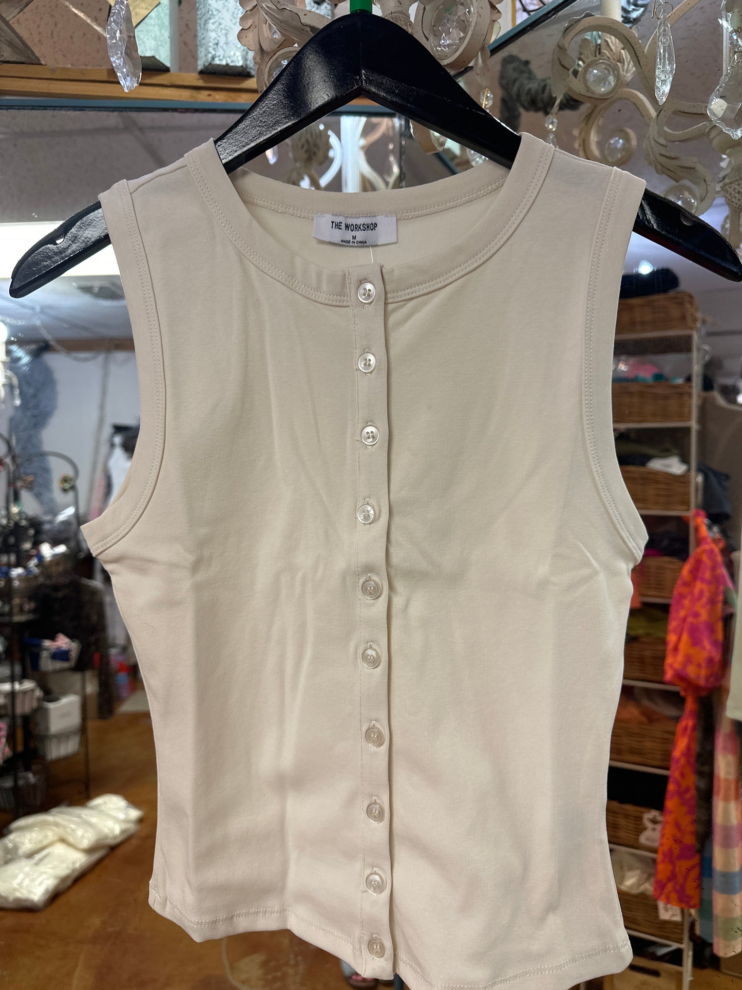 Cream button tank
