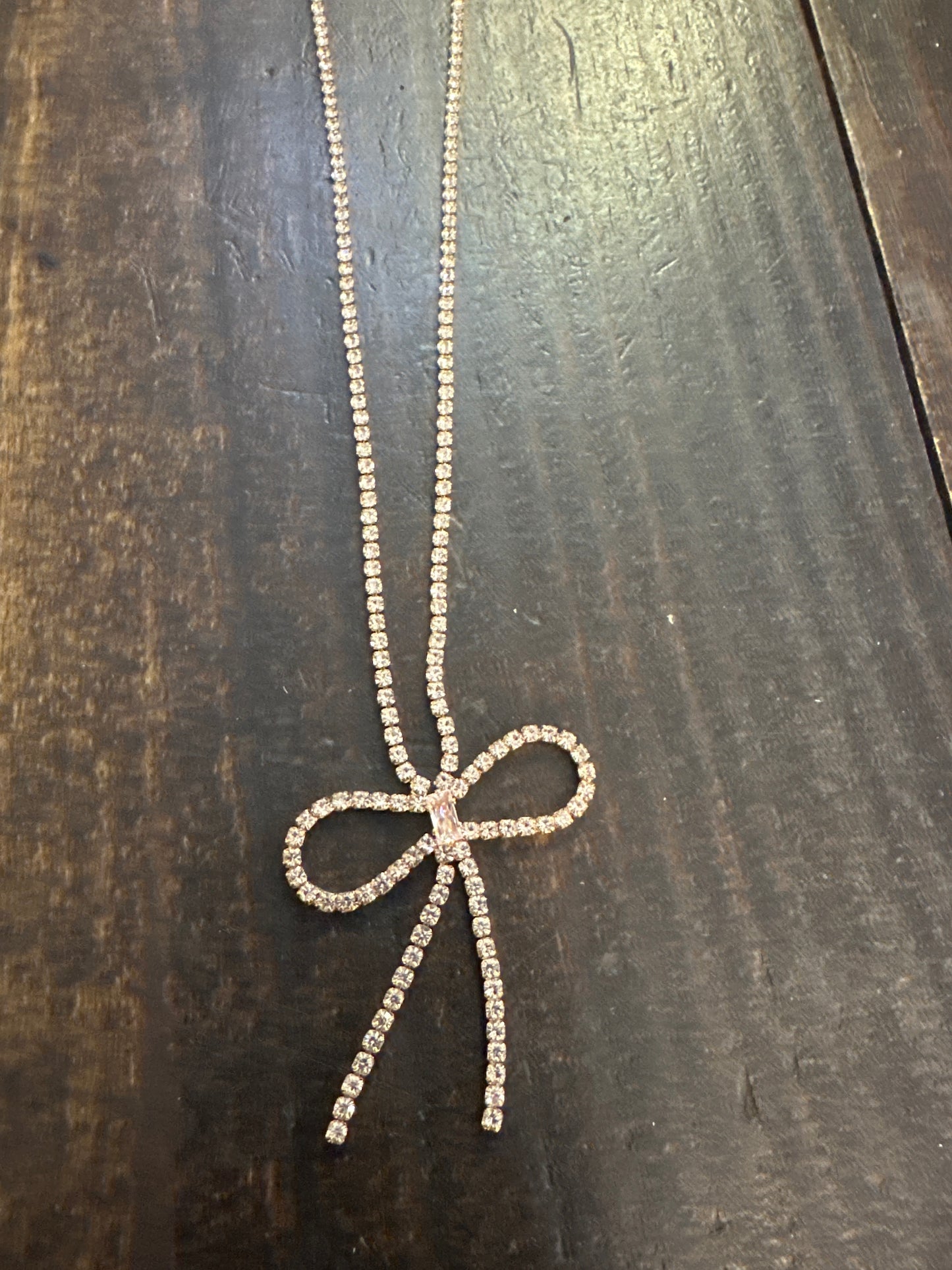 Bow Necklace