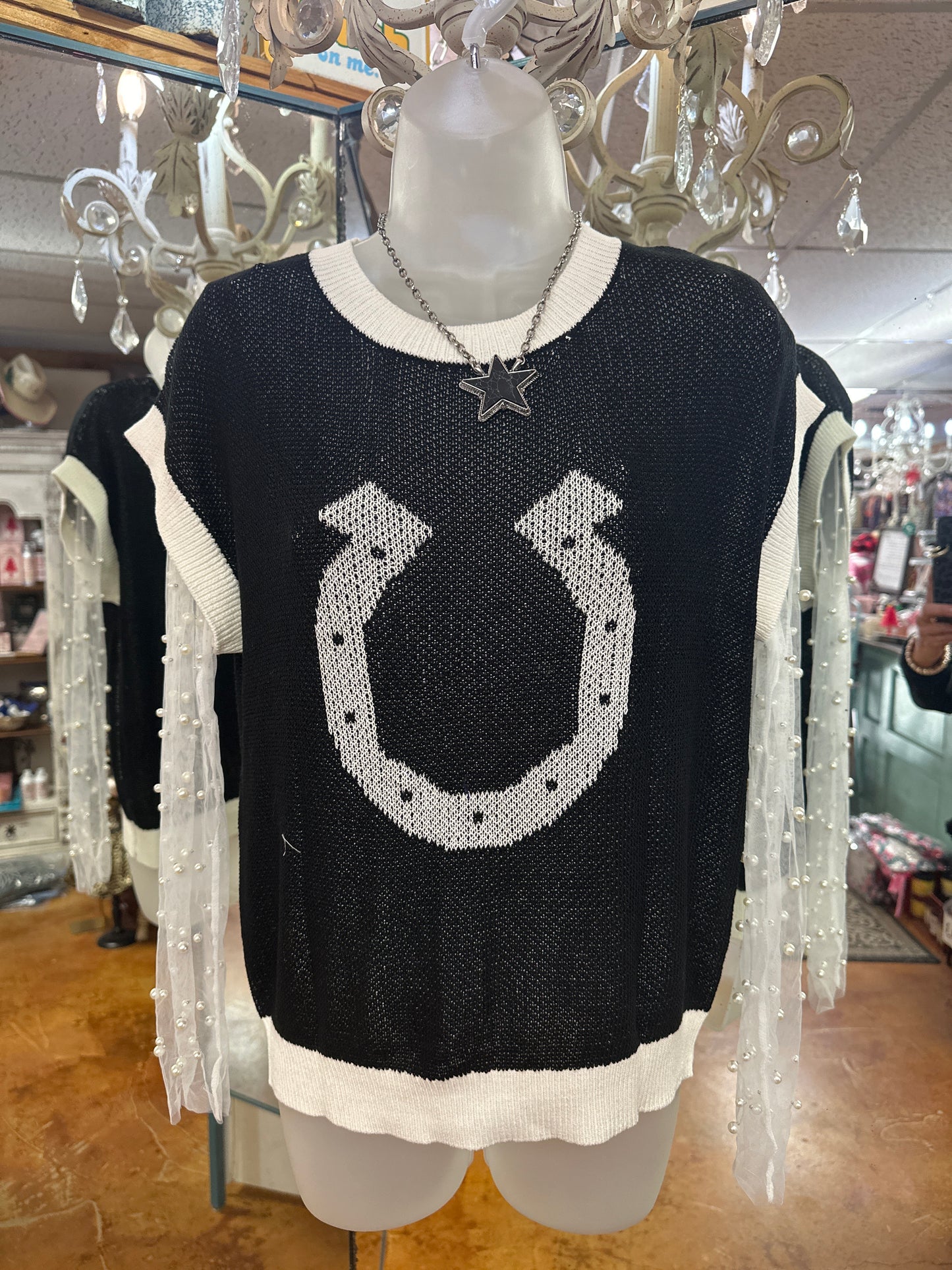 Horseshoe vest