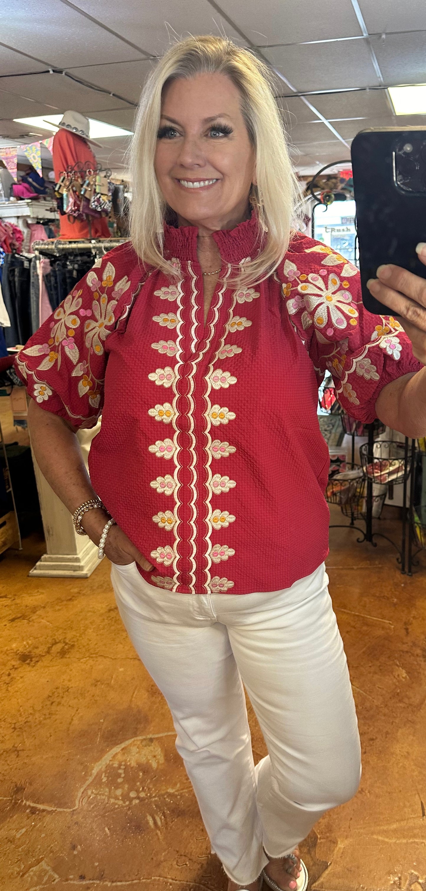 Embroidery puff sleeve top