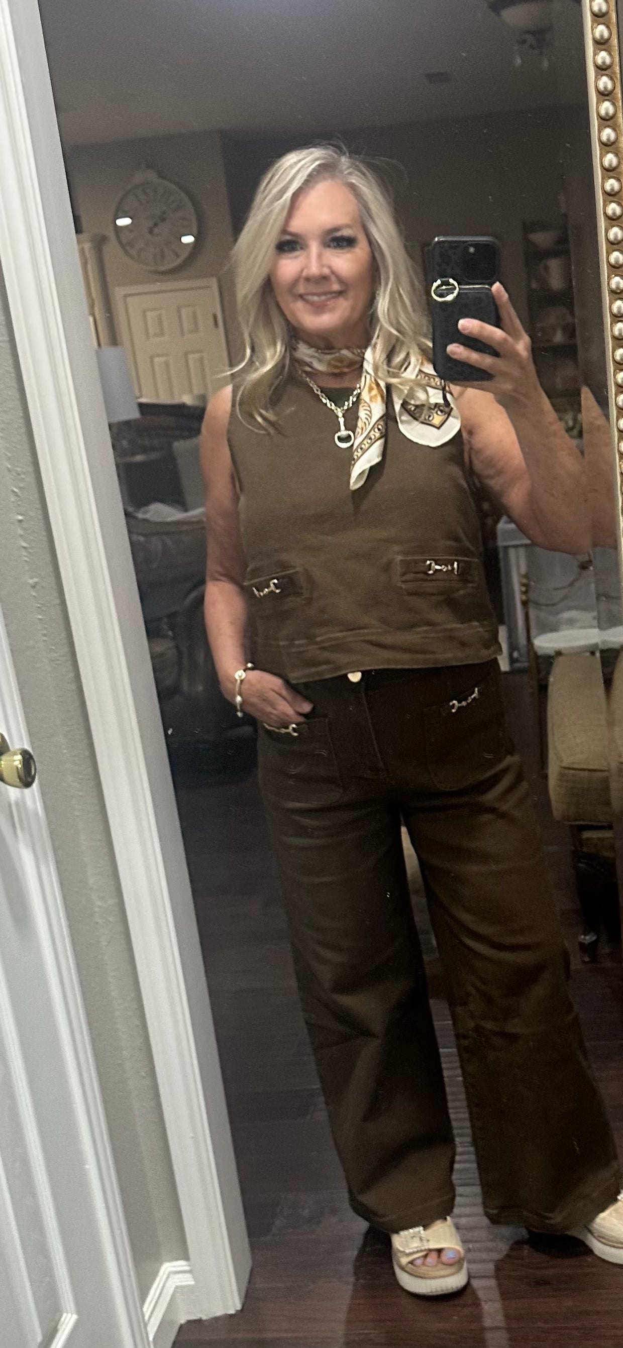 Buckle Tank