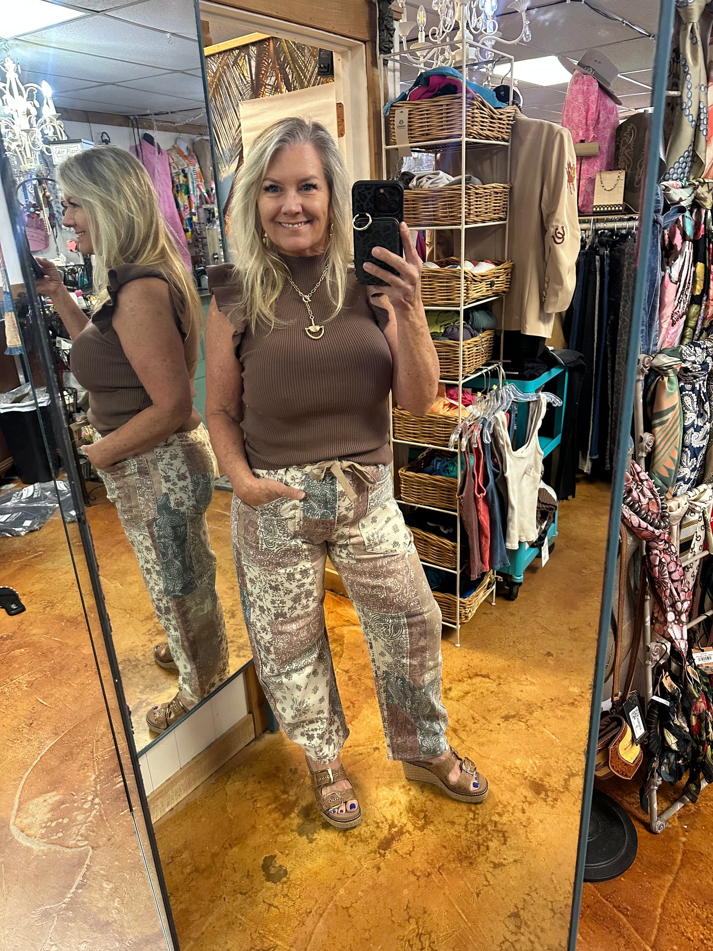 Rust patch barrel Jean