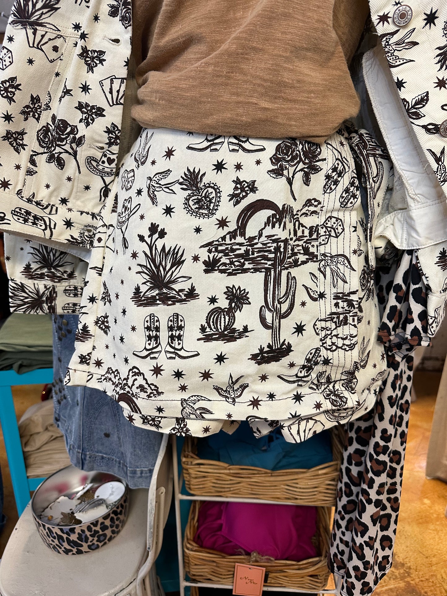 Rustler skort