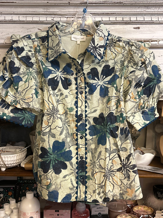 Hibiscus top