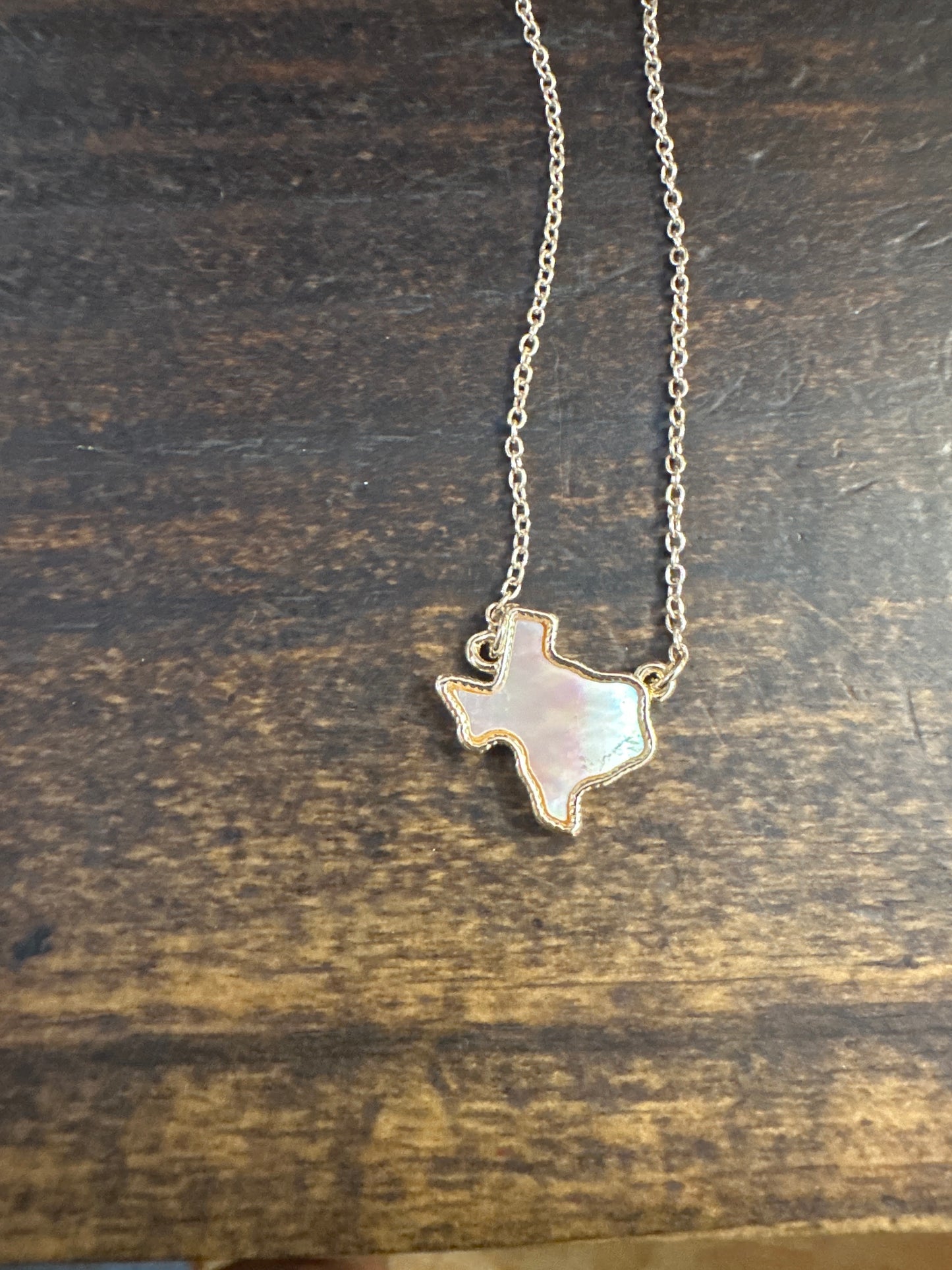 Small Tx necklace