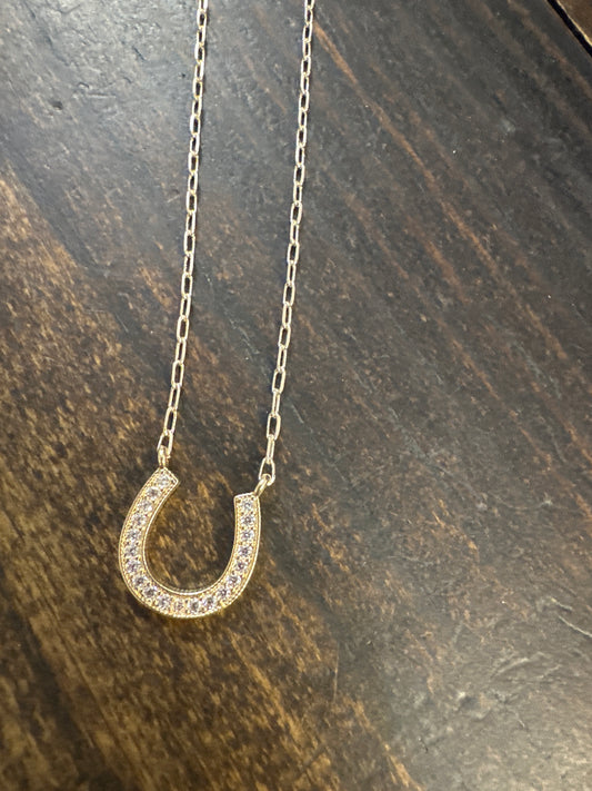 Horseshoe necklace