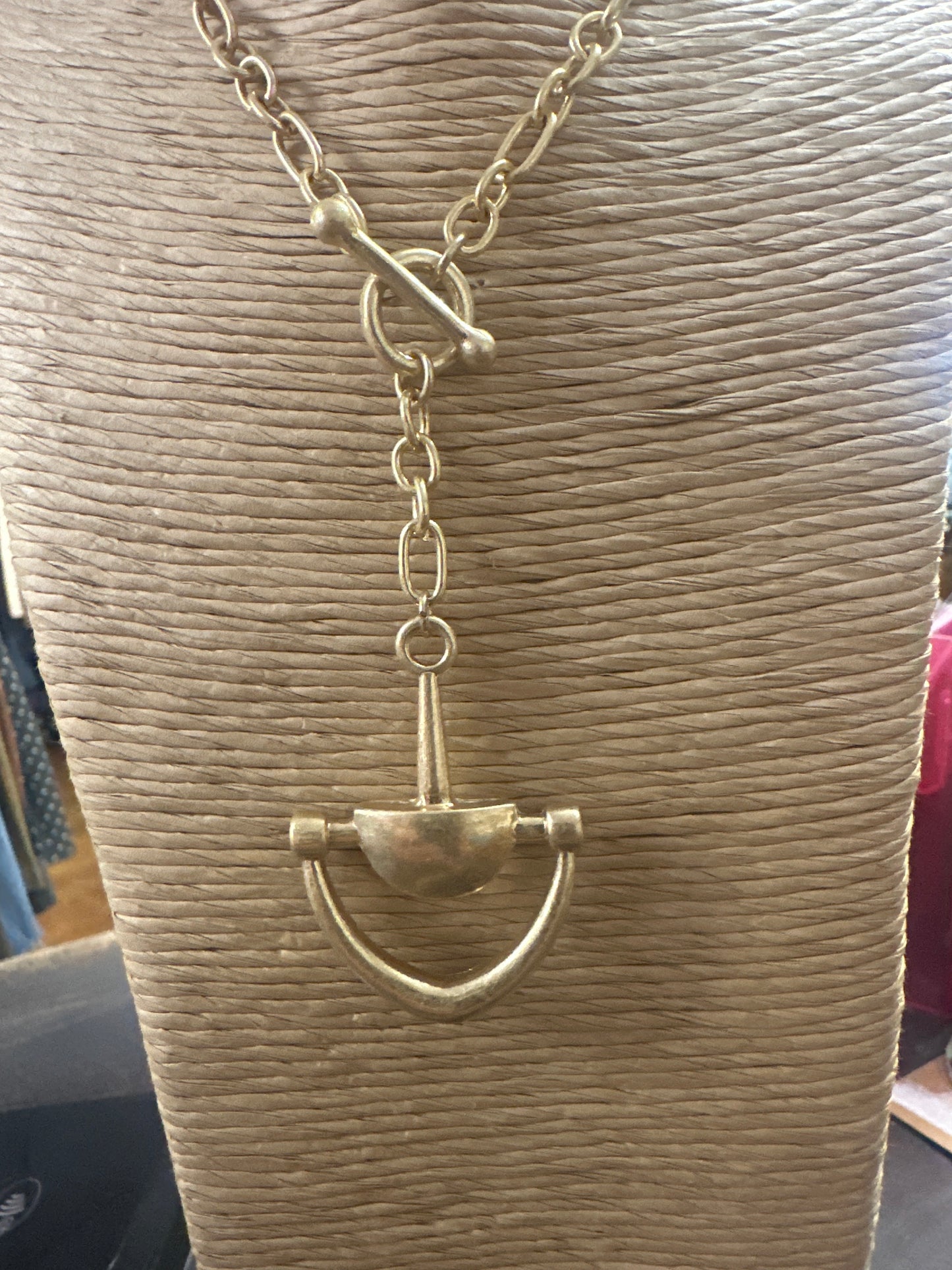 Snaffle toggle necklace