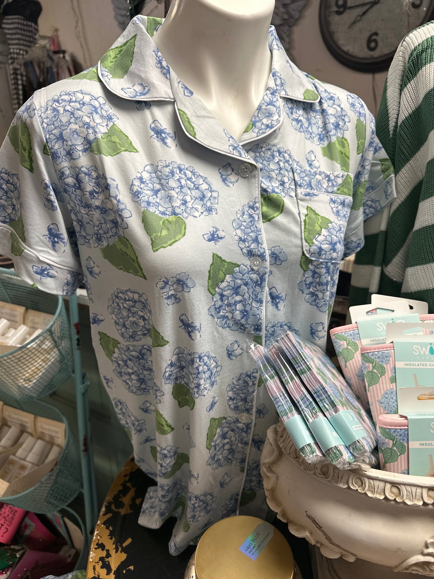 Hydrangea sleep shirt
