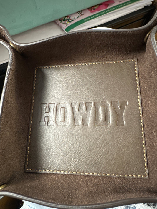 Howdy leather Valet