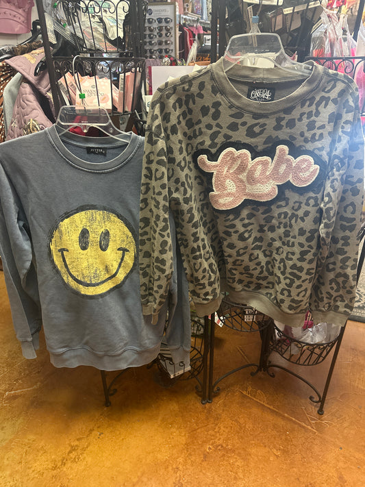 Sweatshirt