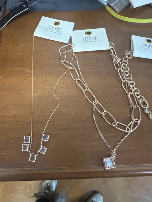 Posh necklace gold