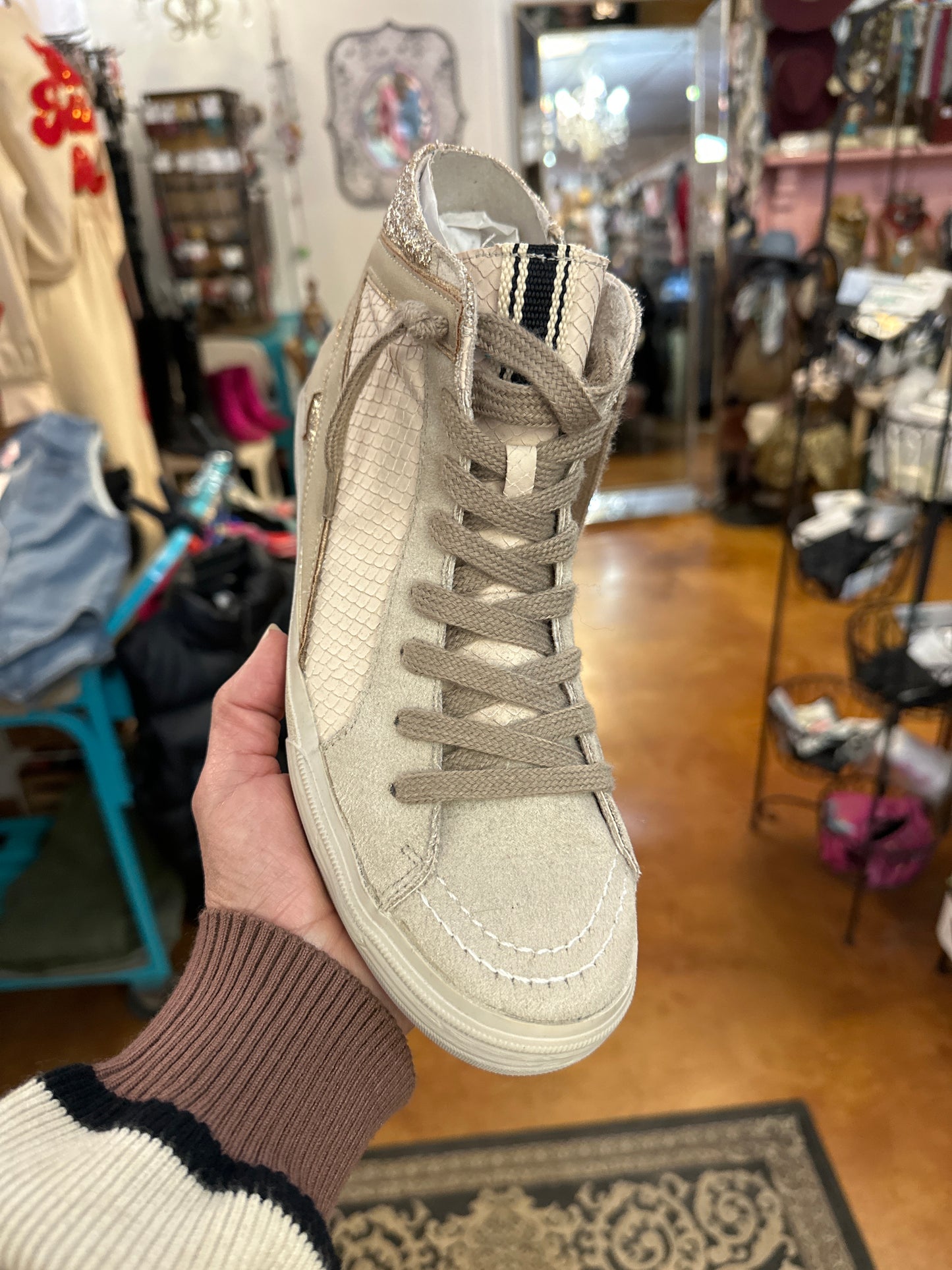 Shu shop ROXANNE HIGHTOP