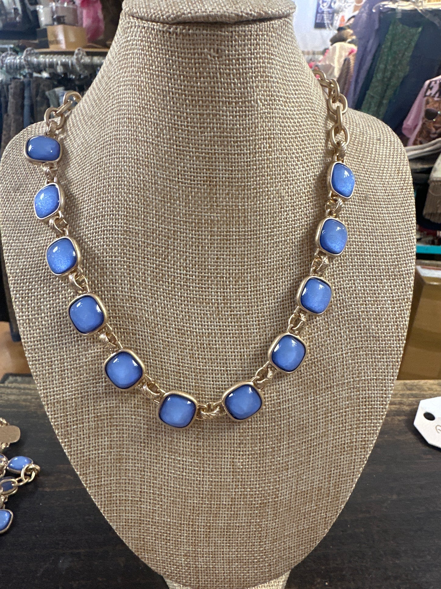 Cobalt & pearl gold necklace