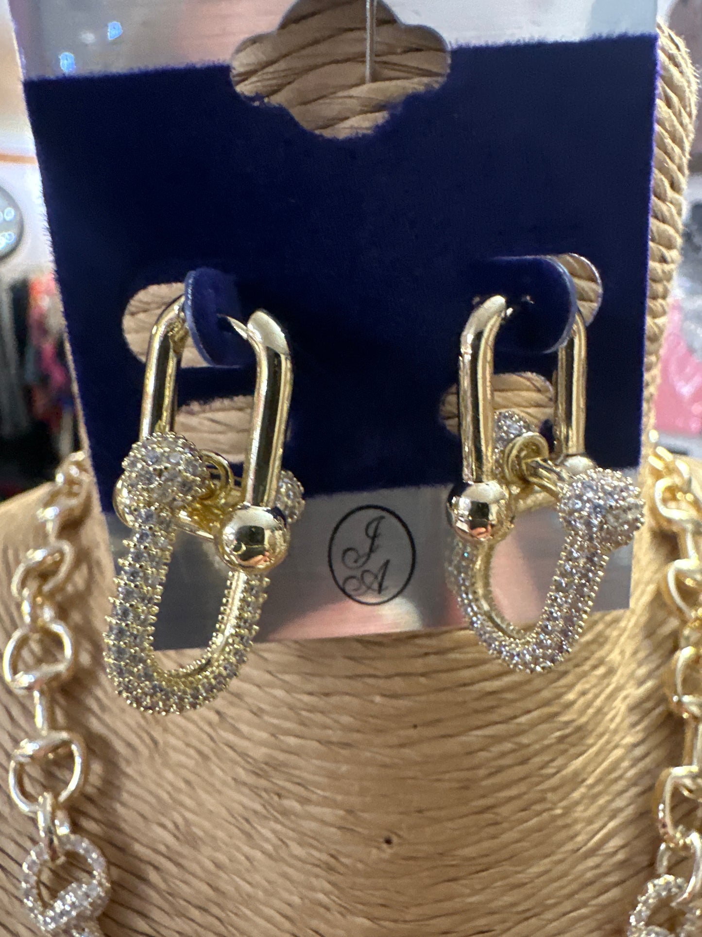Gold link bling