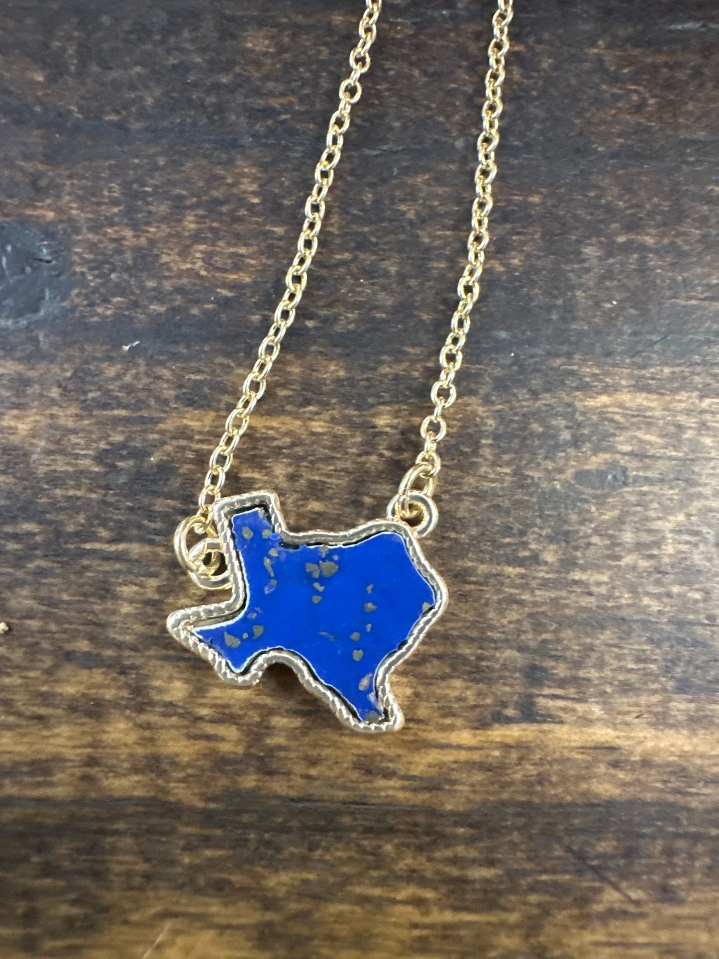 Small Tx necklace