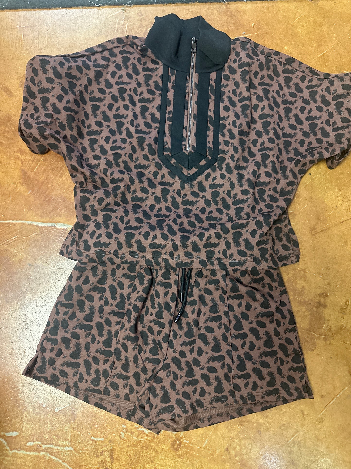 Front zip top