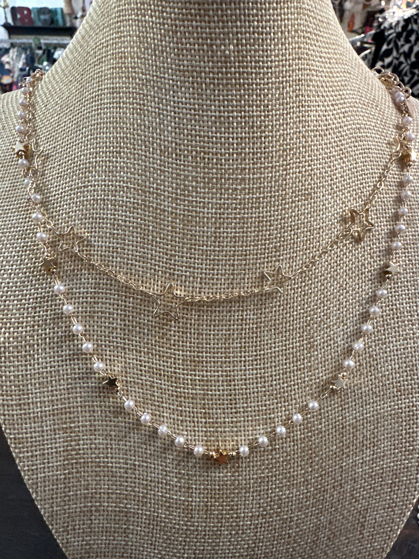 Cherie pearl & star necklace