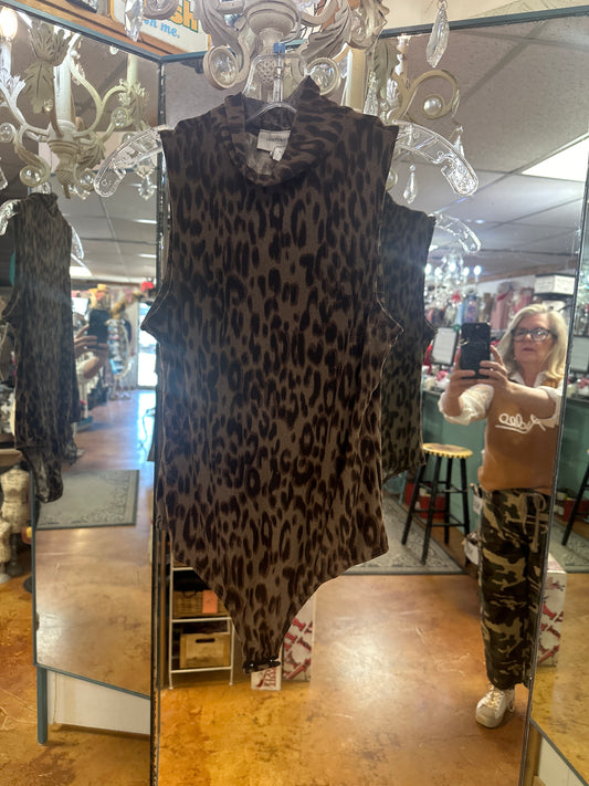 Leopard body shirt