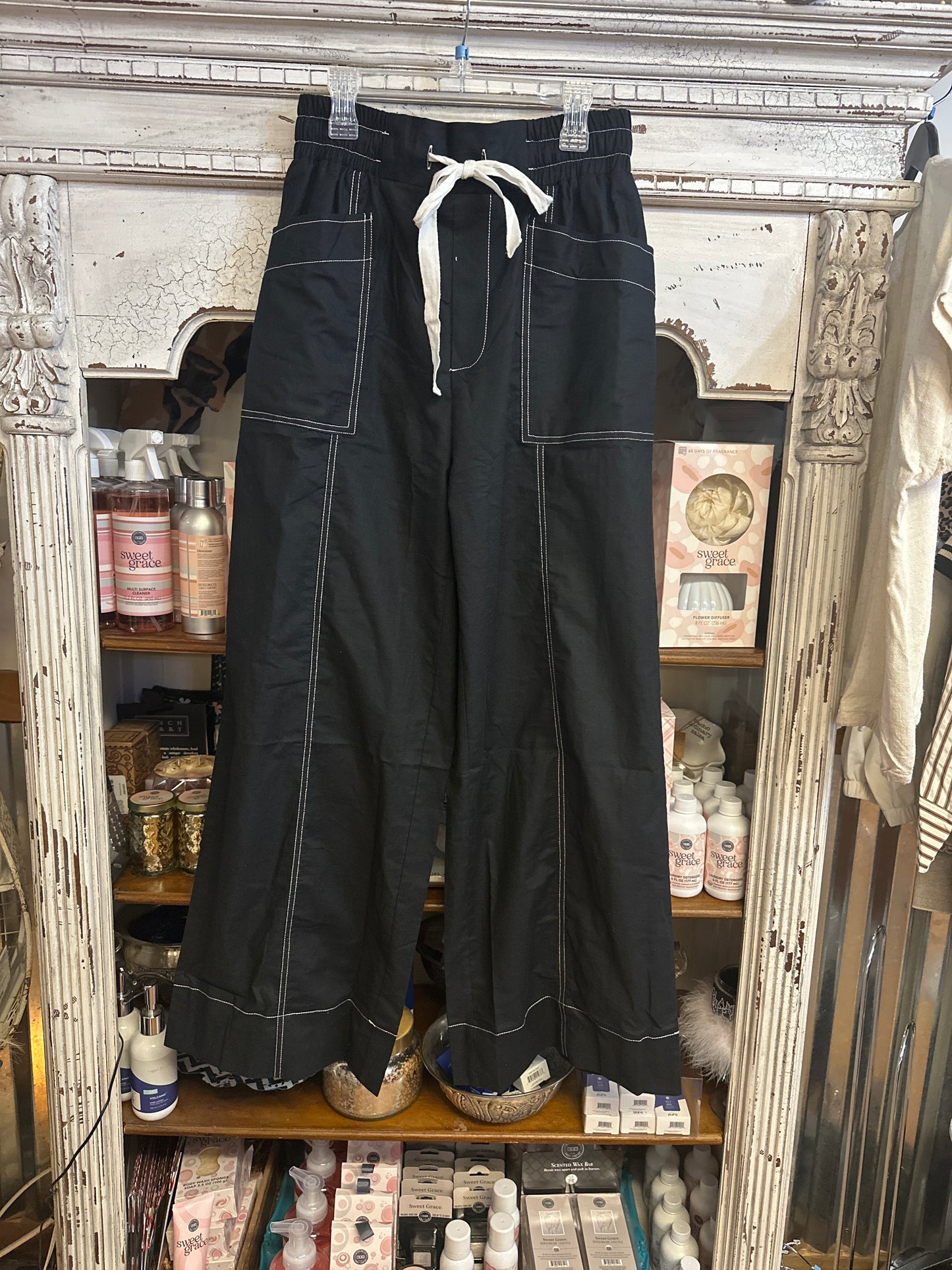 Nelle pant
