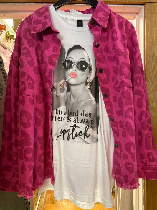 On a bad day there is always LIPSTICK tee