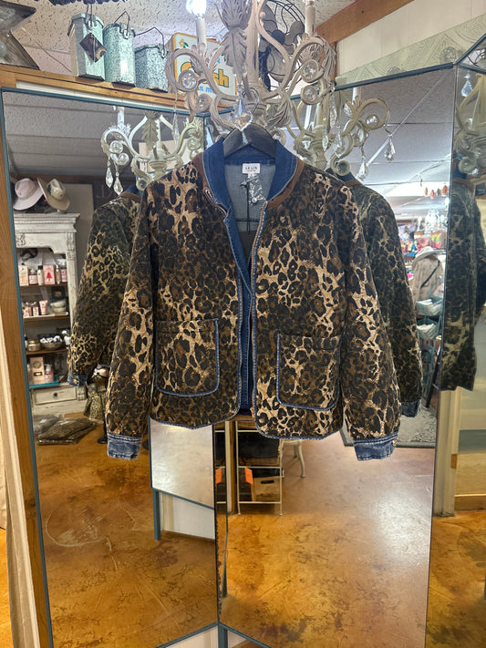 Leopard quilted jacket