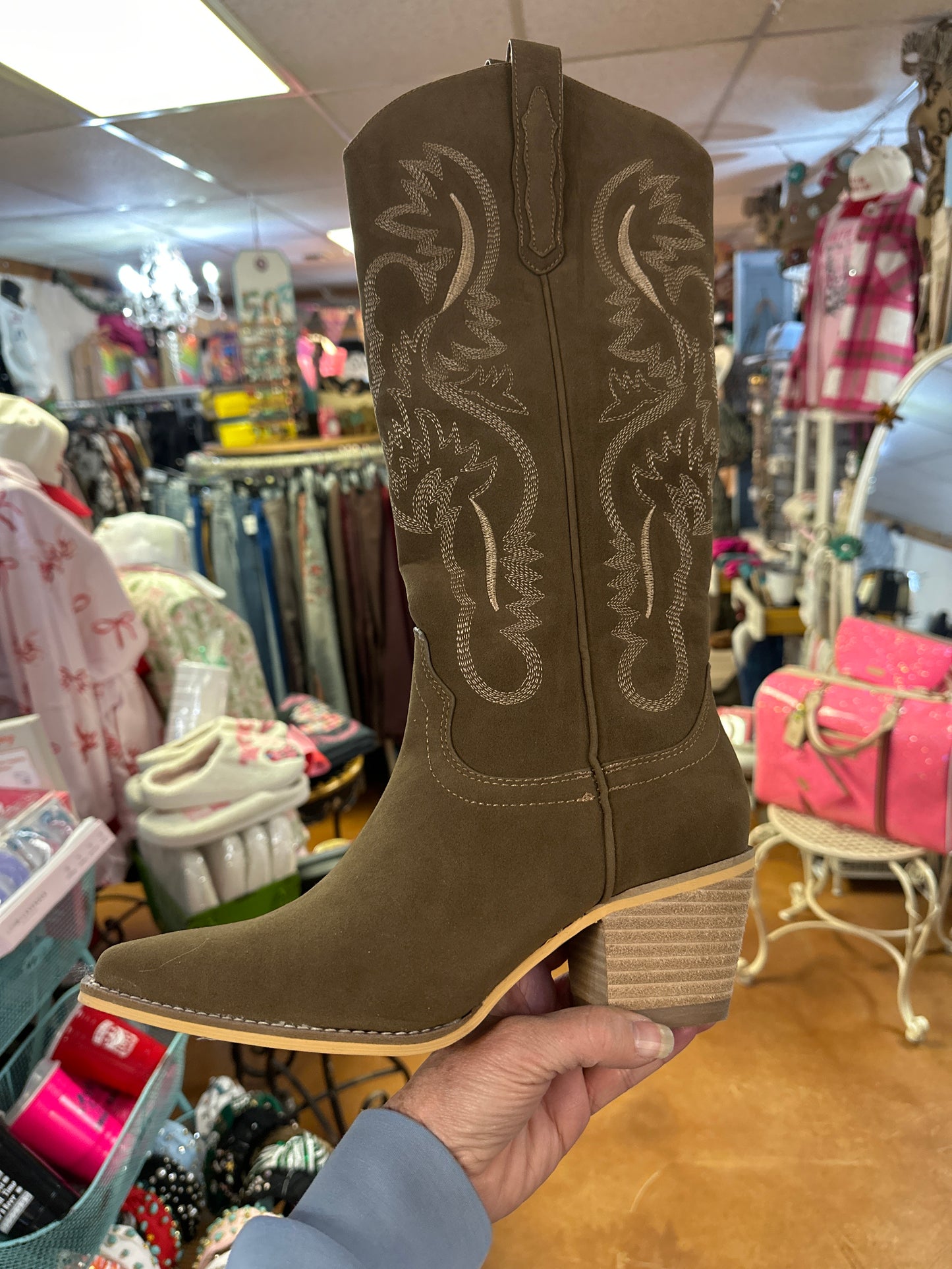 Brown suede BOOT