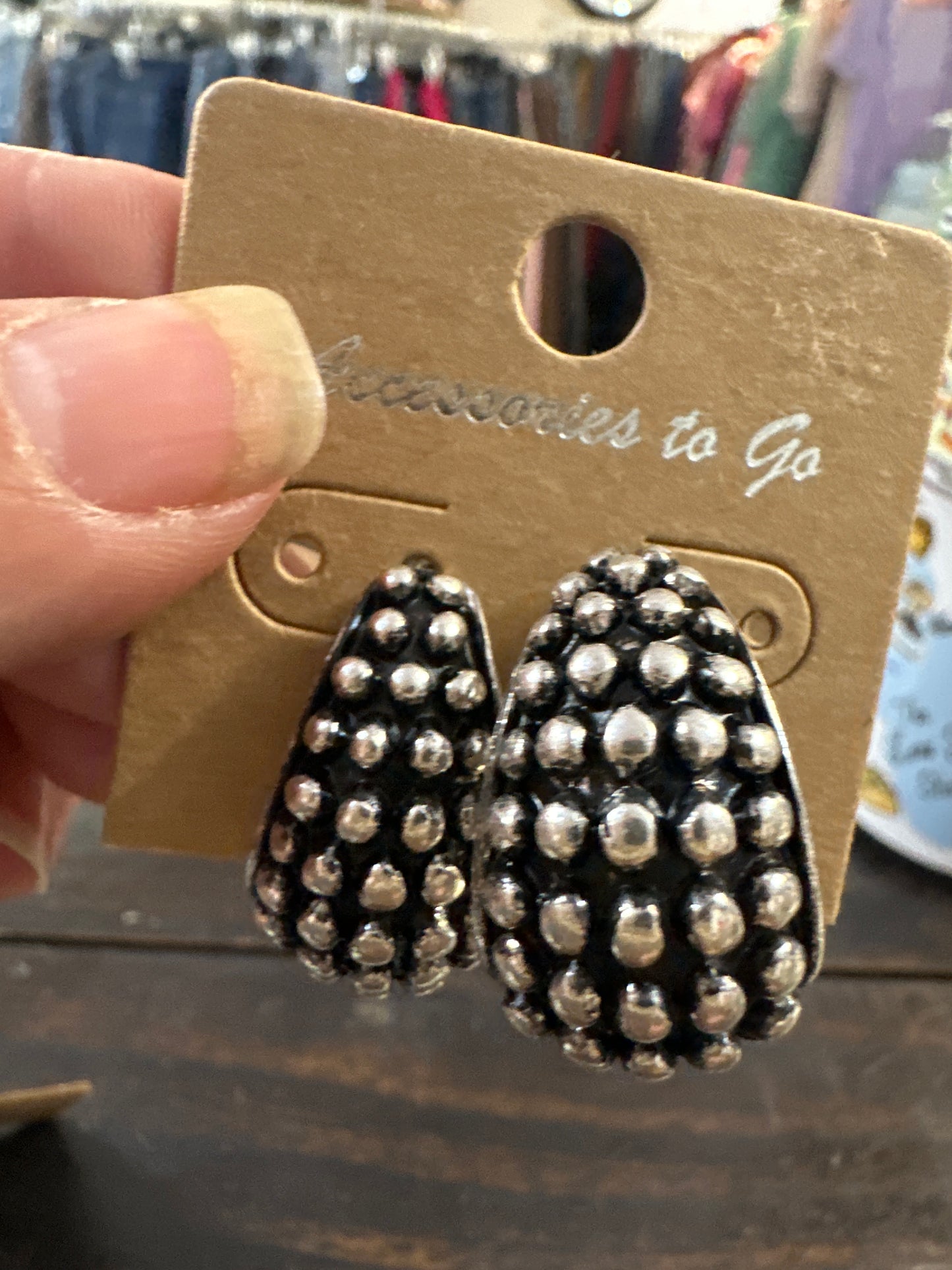 Silver knotted ear