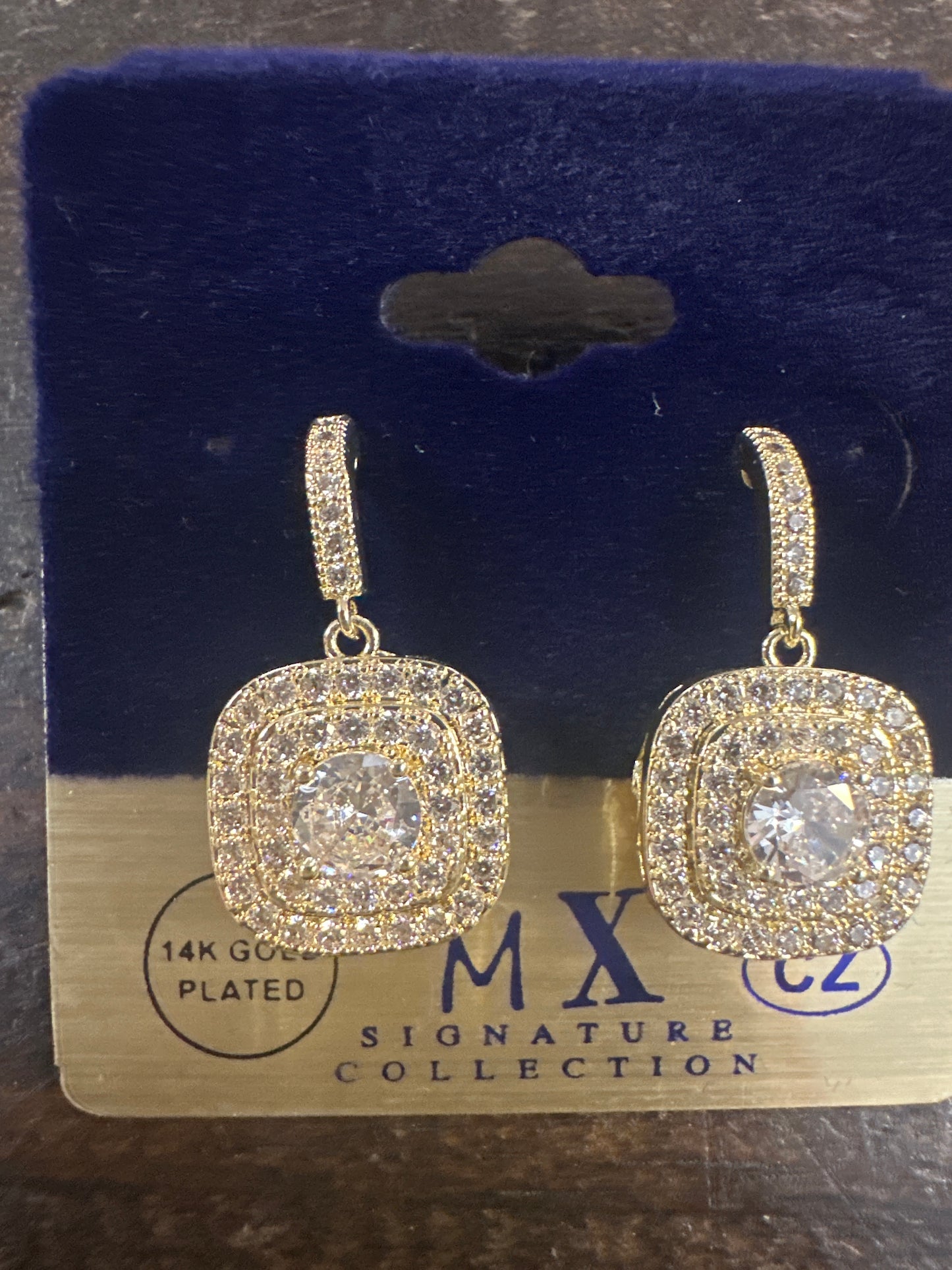 Cluster diamond earring