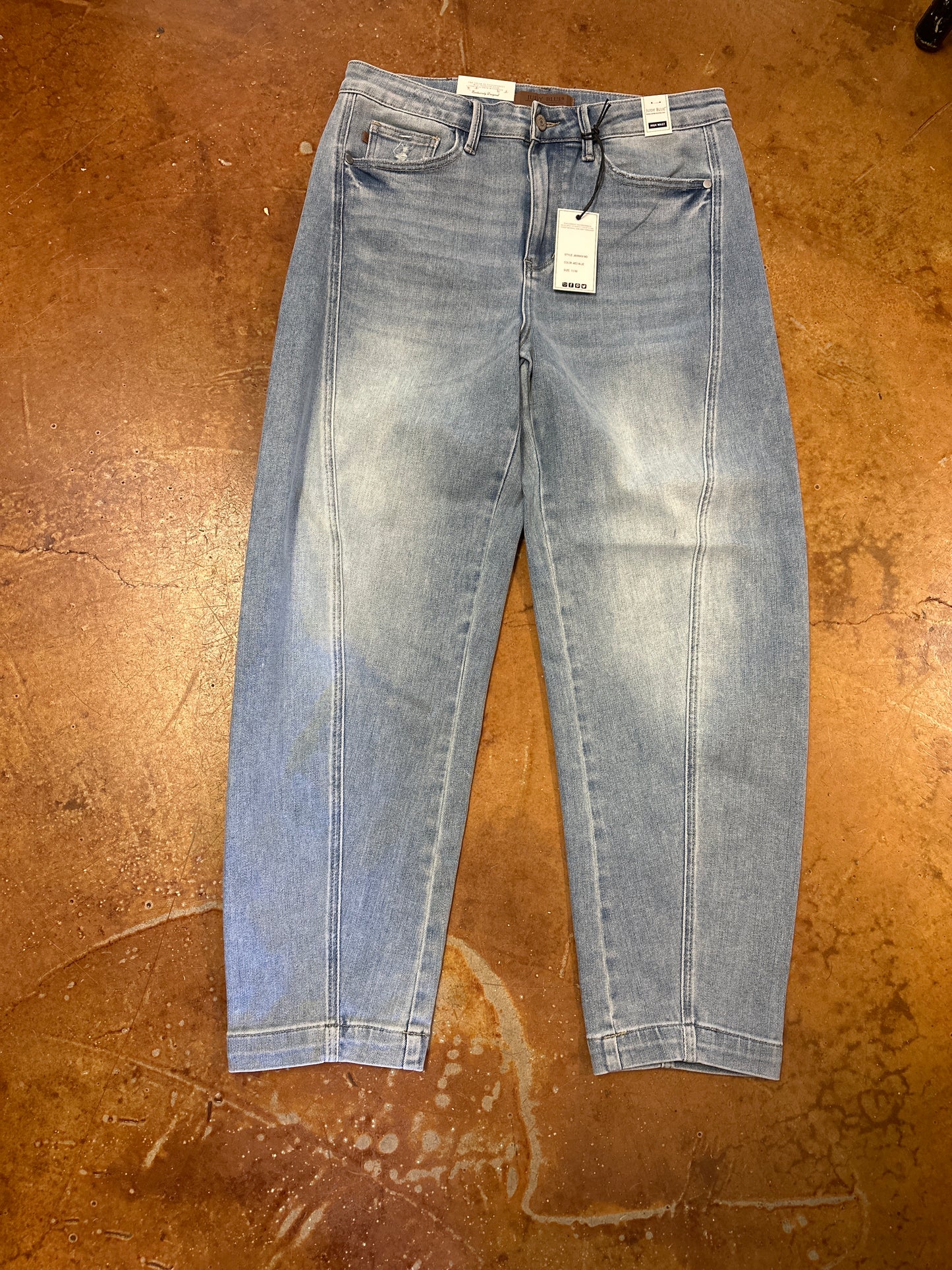 Judy Blue Barrel Jean