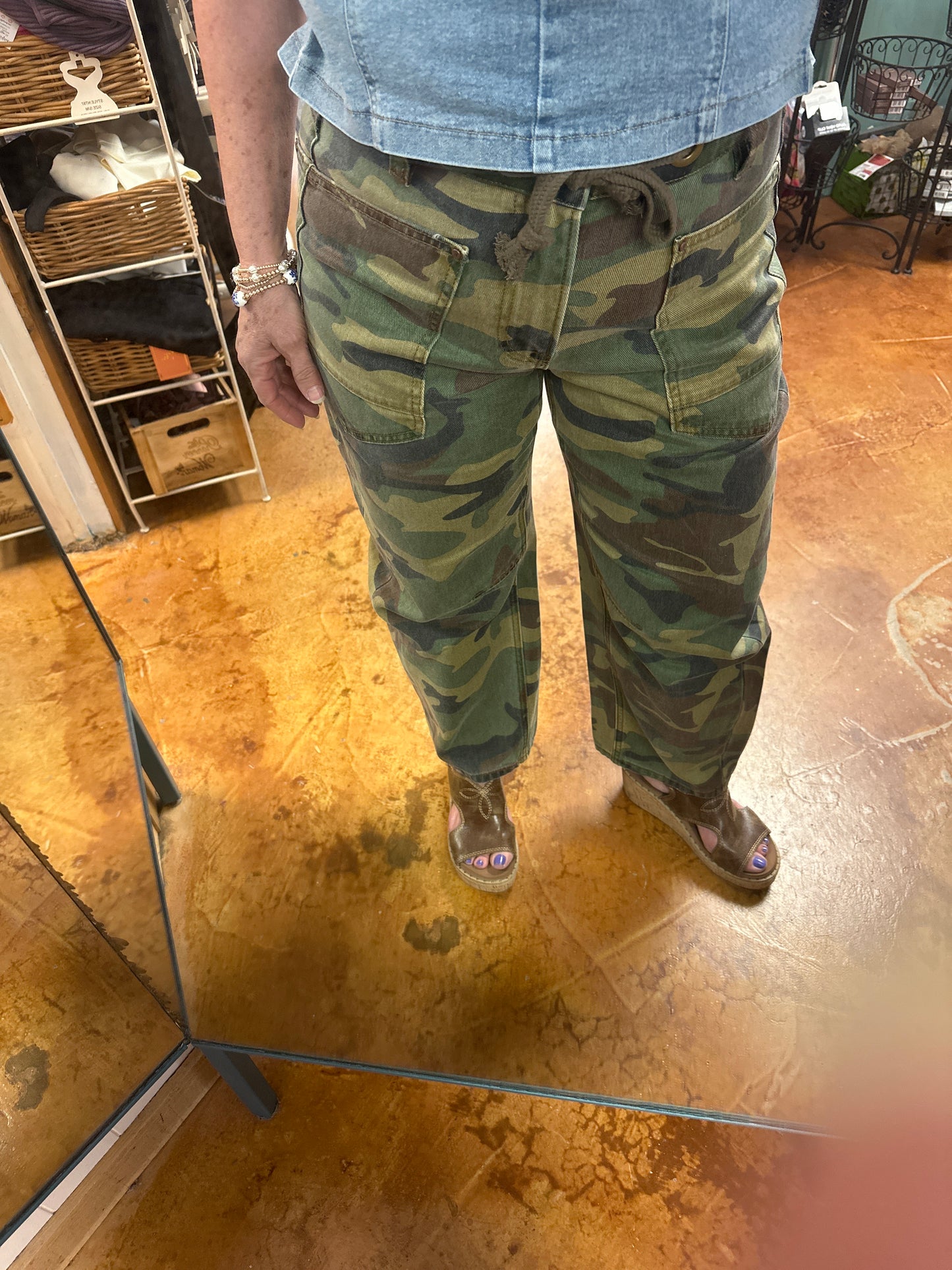 Barrel tie denim