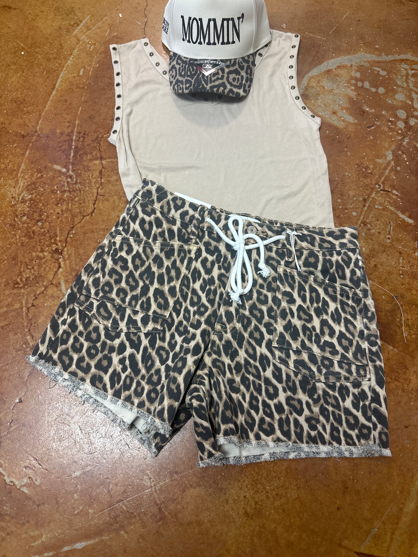 Leopard cut-off shorts