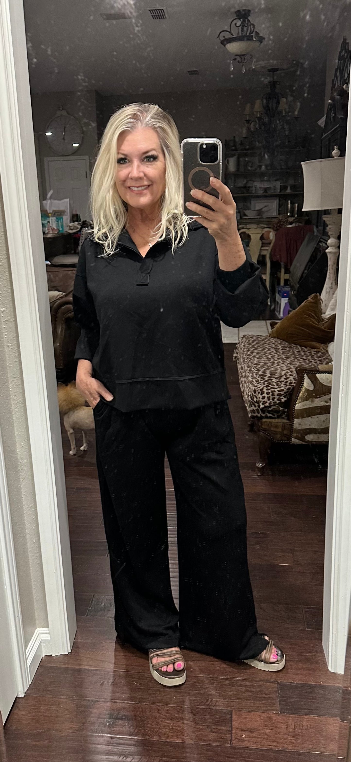 Black Lounge wear