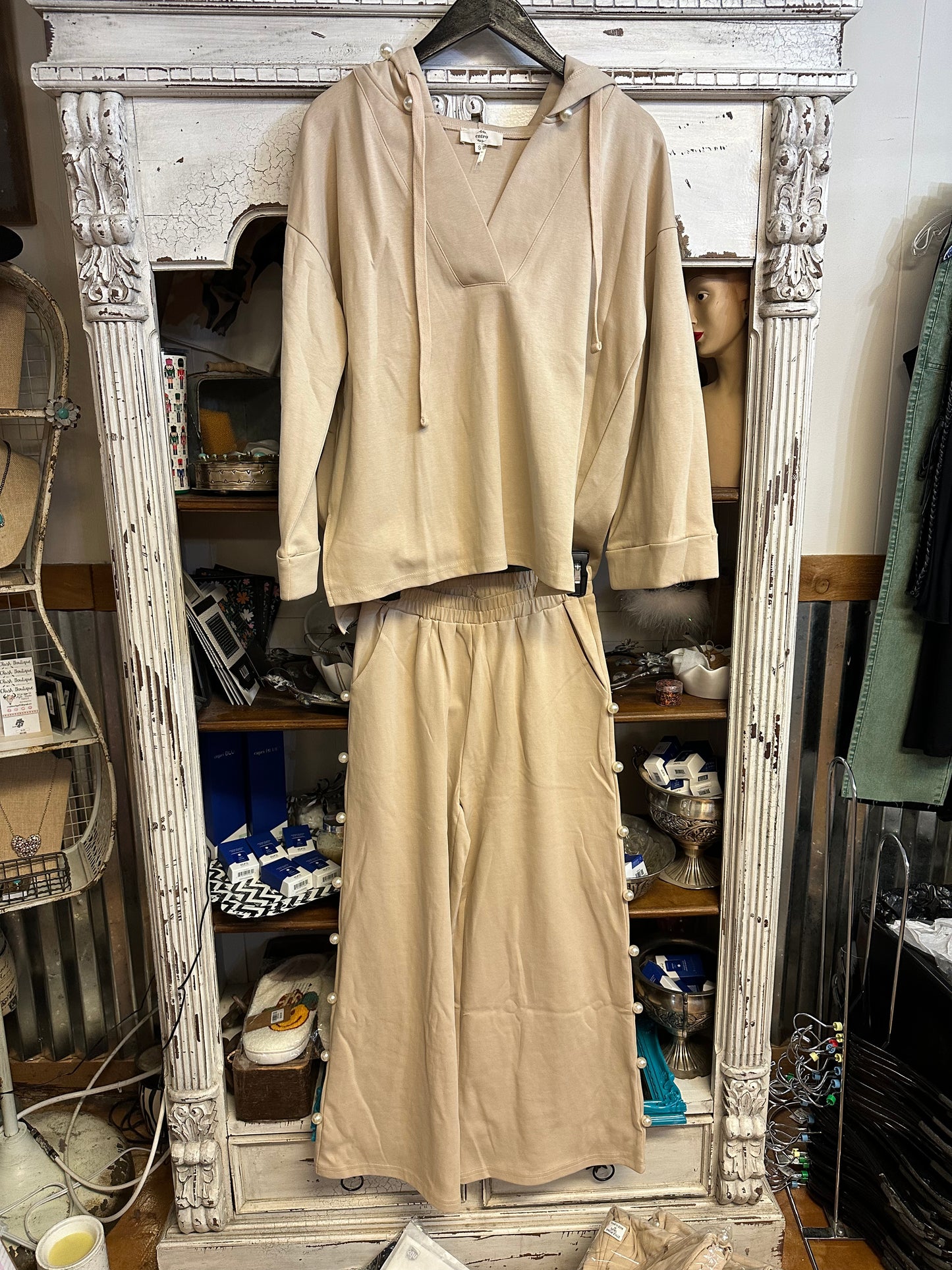 Pearly cream set