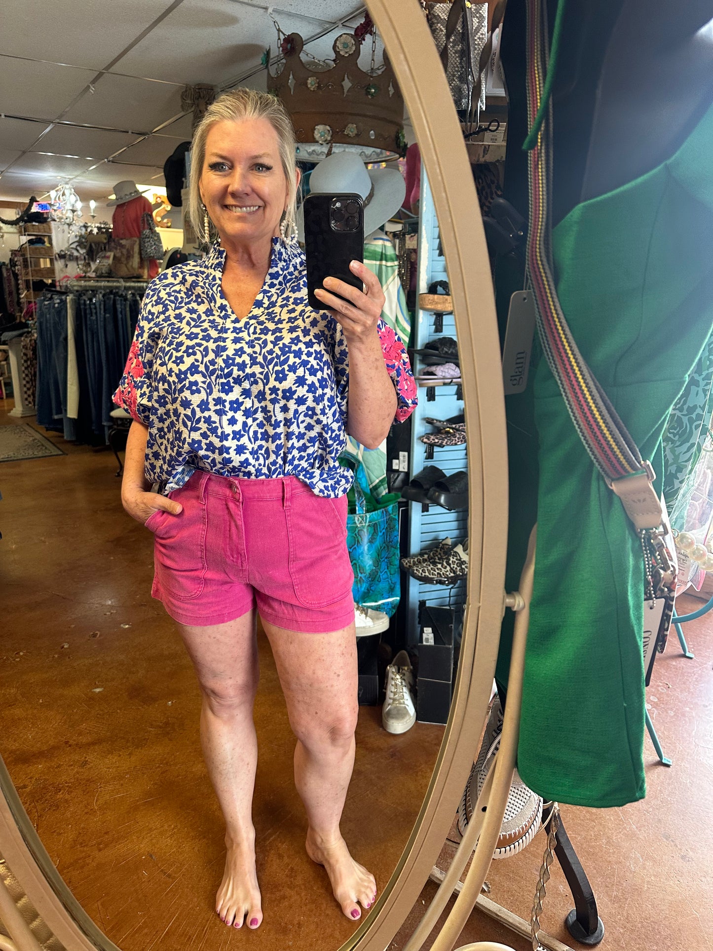 22273 Fuschia short