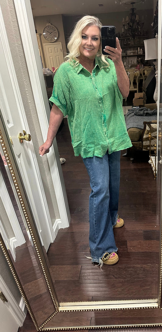 Mineral Washed Gauze Fabric Top.