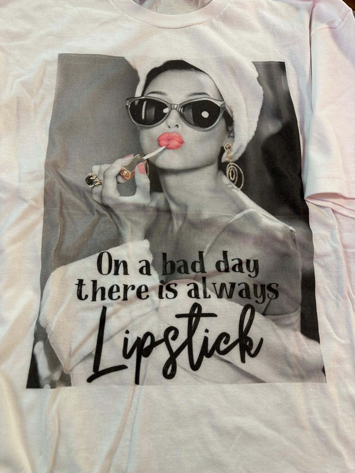 Lipstick Tee